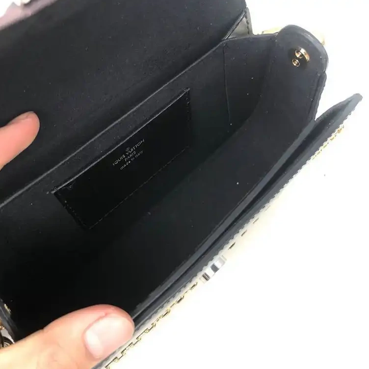 Fashionreps Bag 20DJ11101 LV 0529